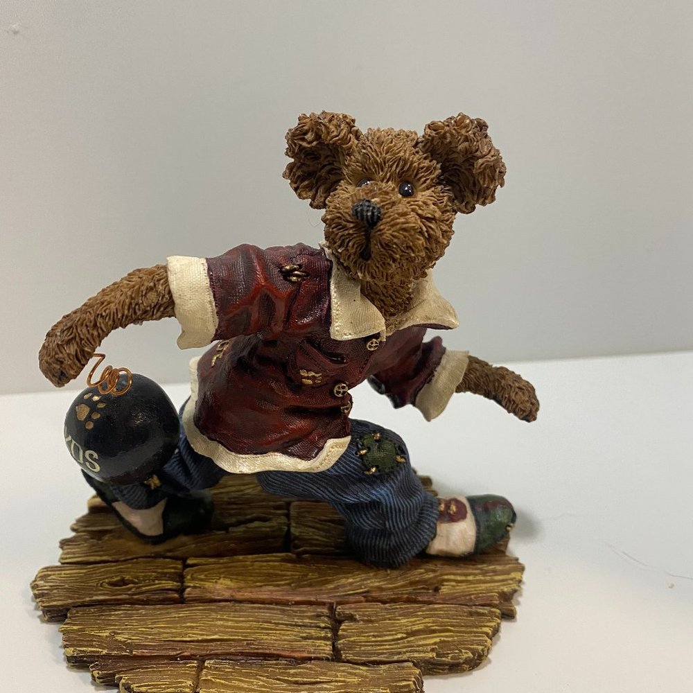 Boyds Bears The Bearstone Collection - "Ah - The Bowler"